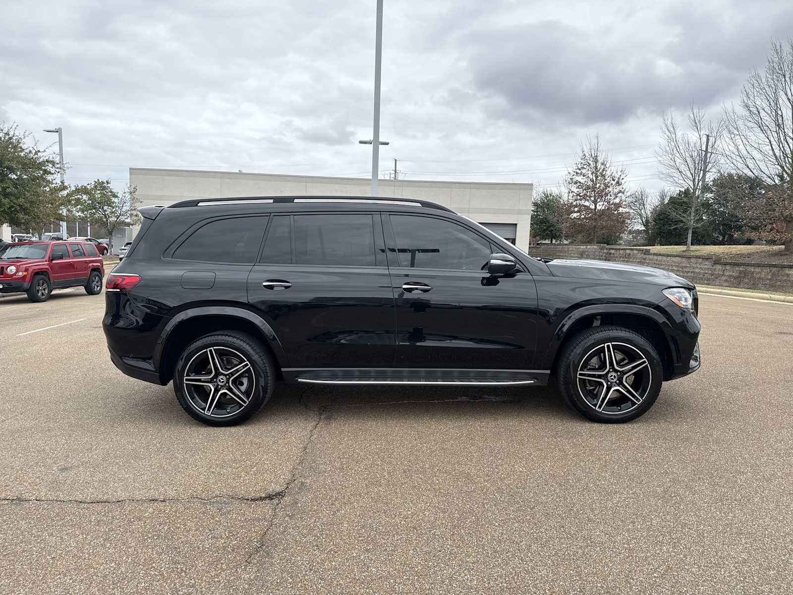 Thumbnail: 2023 Mercedes-Benz GLS - 7