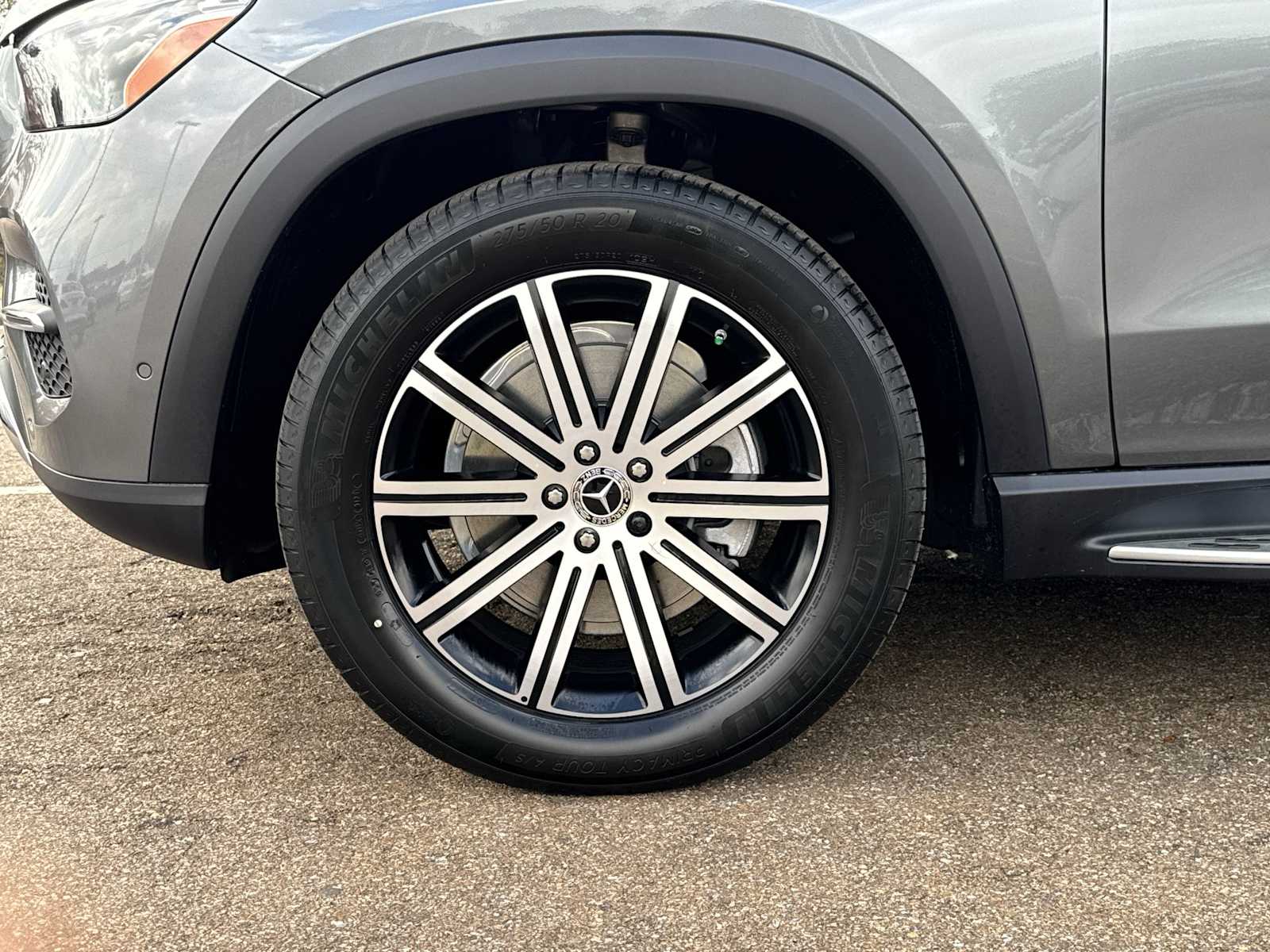 Thumbnail: 2026 Mercedes-Benz GLE - 12