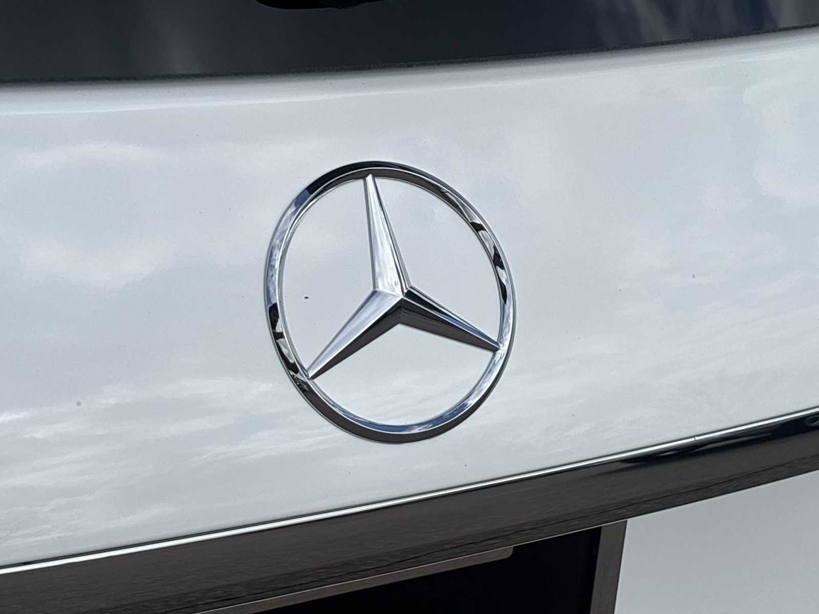 Thumbnail: 2026 Mercedes-Benz GLE - 10