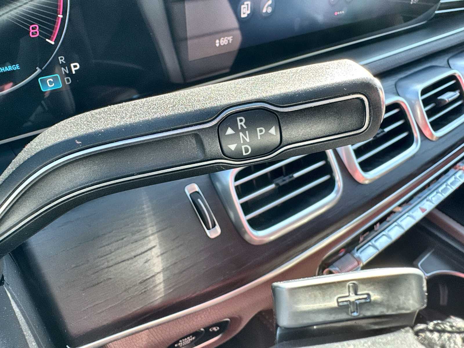 Thumbnail: 2025 Mercedes-Benz GLS - 23