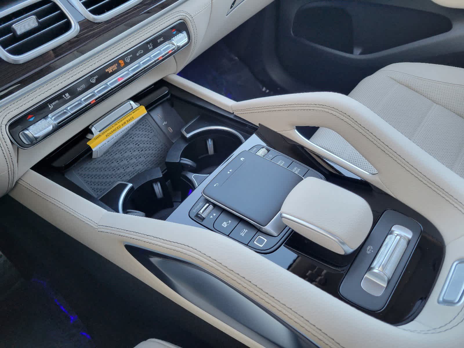 Thumbnail: 2025 Mercedes-Benz GLS - 17