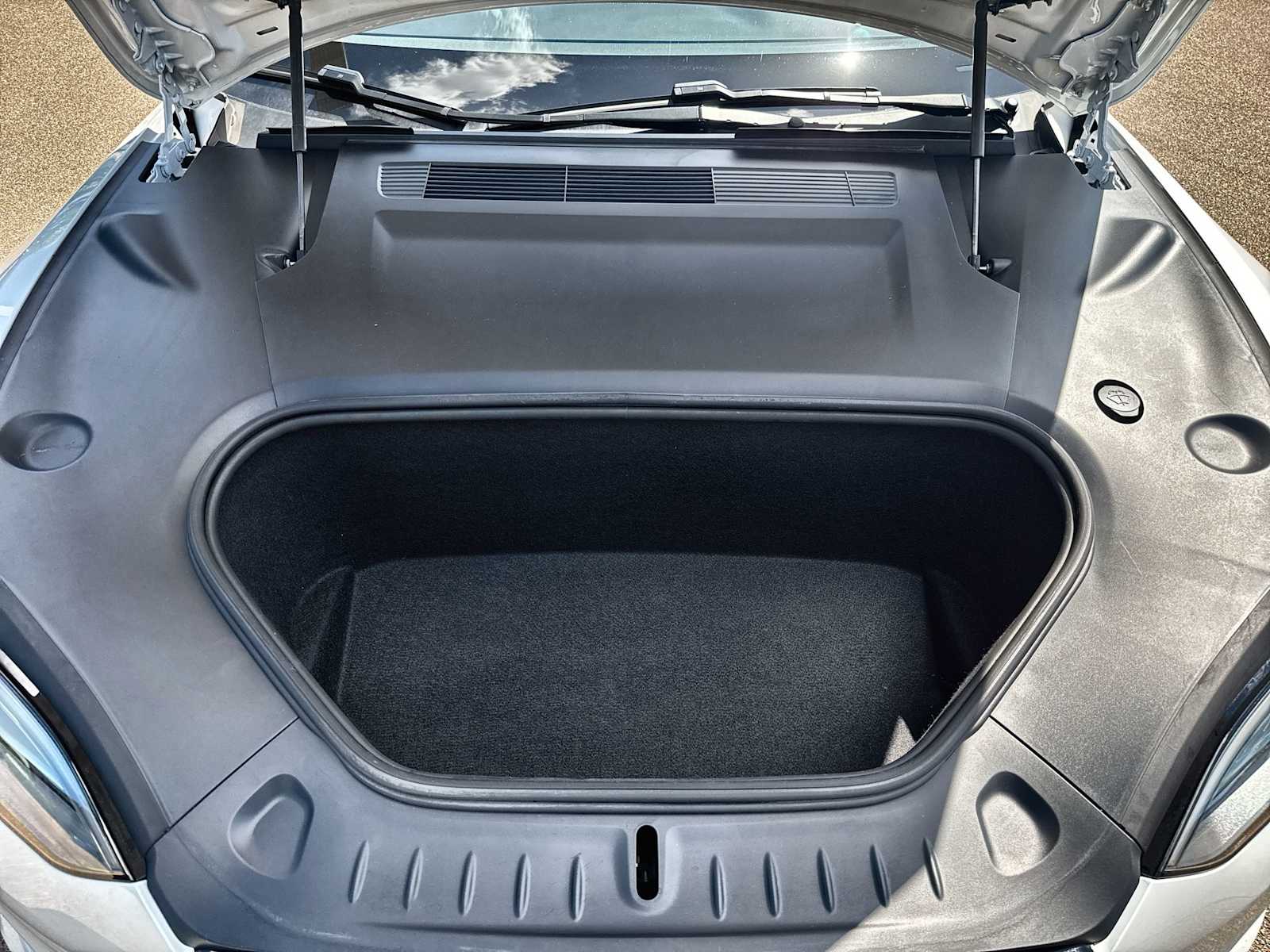 Thumbnail: 2024 Tesla Model S - 13