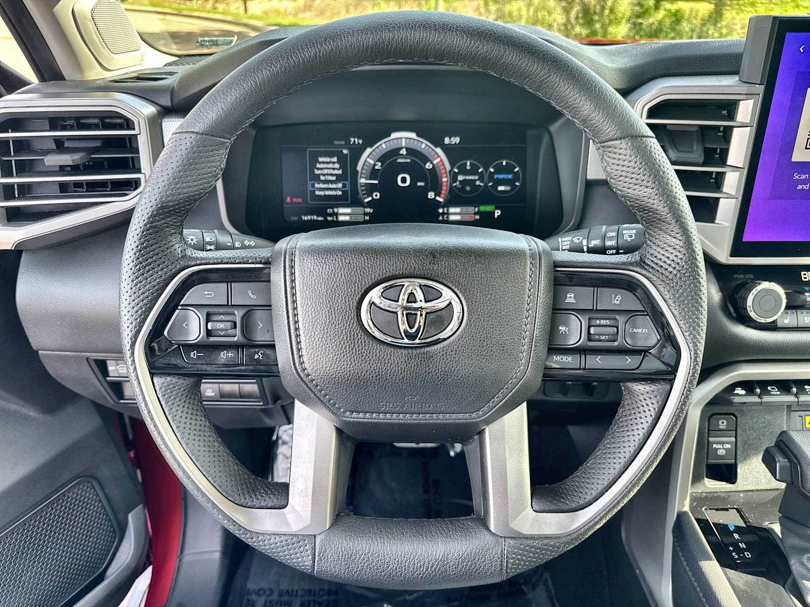 Thumbnail: 2023 Toyota Sequoia - 21