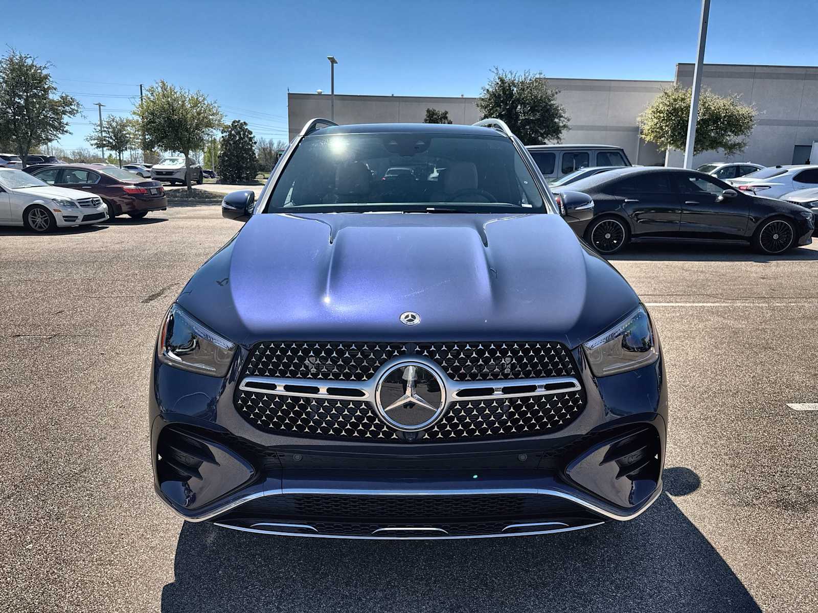 Thumbnail: 2026 Mercedes-Benz GLE - 12