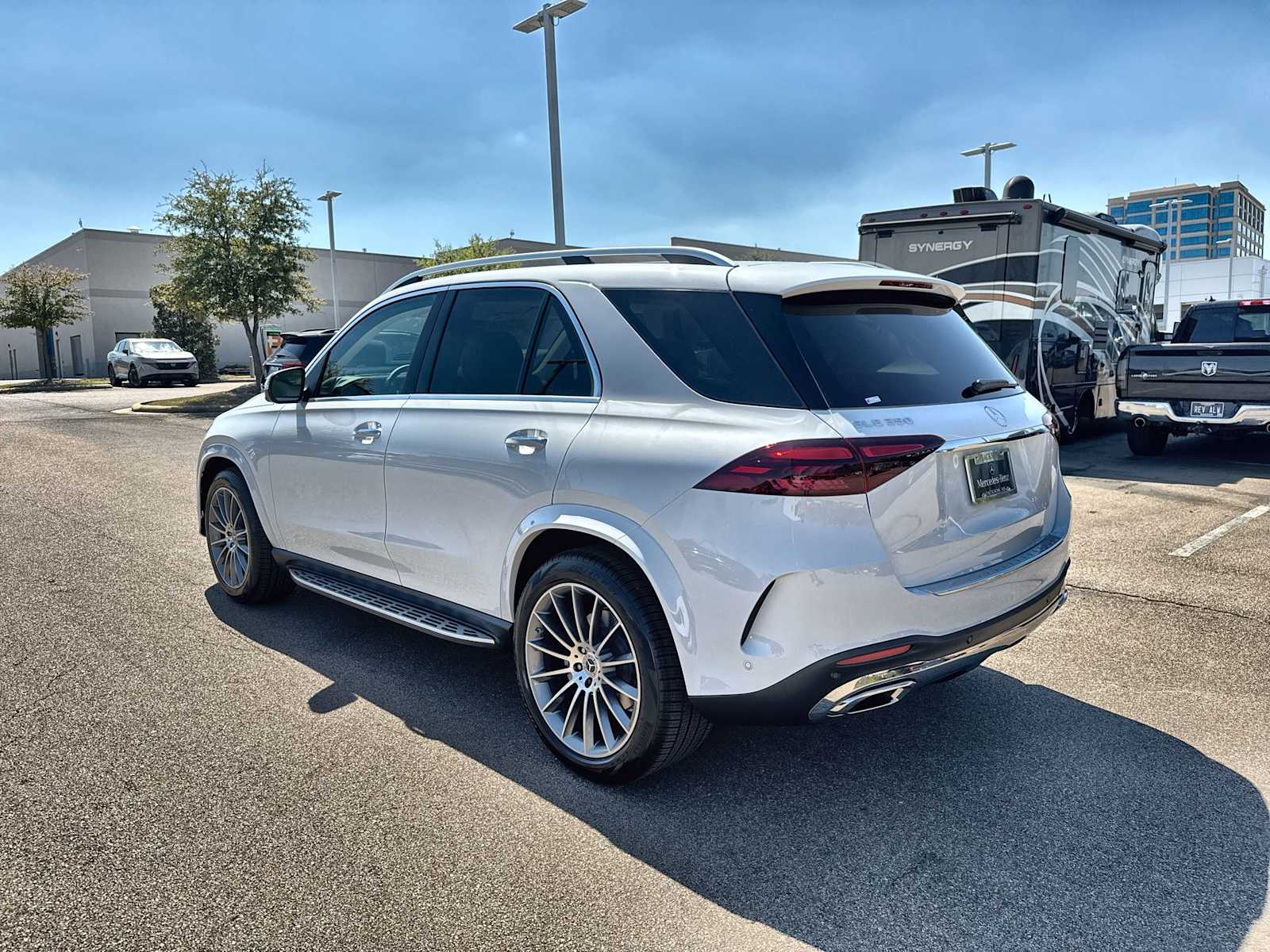 Thumbnail: 2026 Mercedes-Benz GLE - 6