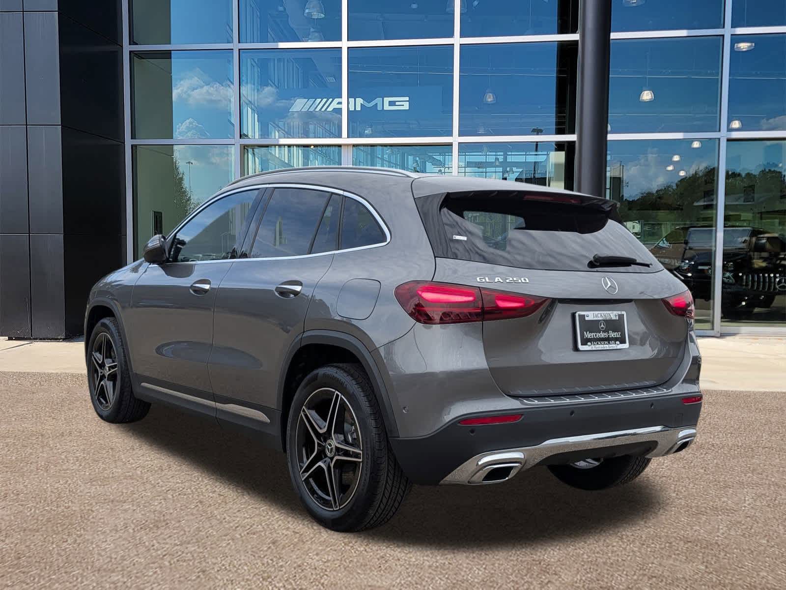 Thumbnail: 2026 Mercedes-Benz GLA - 6
