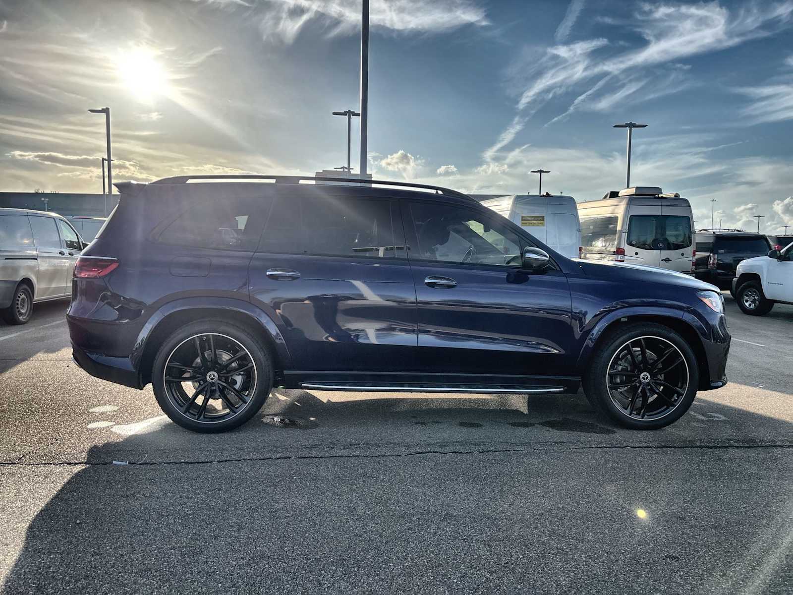 Thumbnail: 2026 Mercedes-Benz GLS - 10