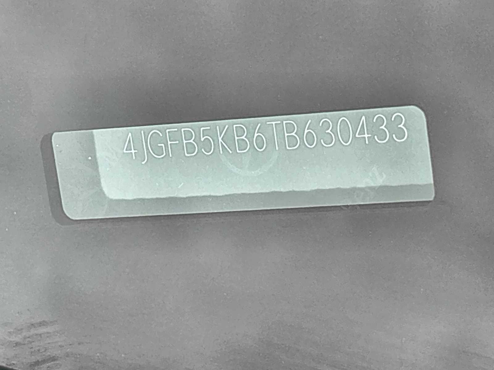 Thumbnail: 2026 Mercedes-Benz GLE - 25