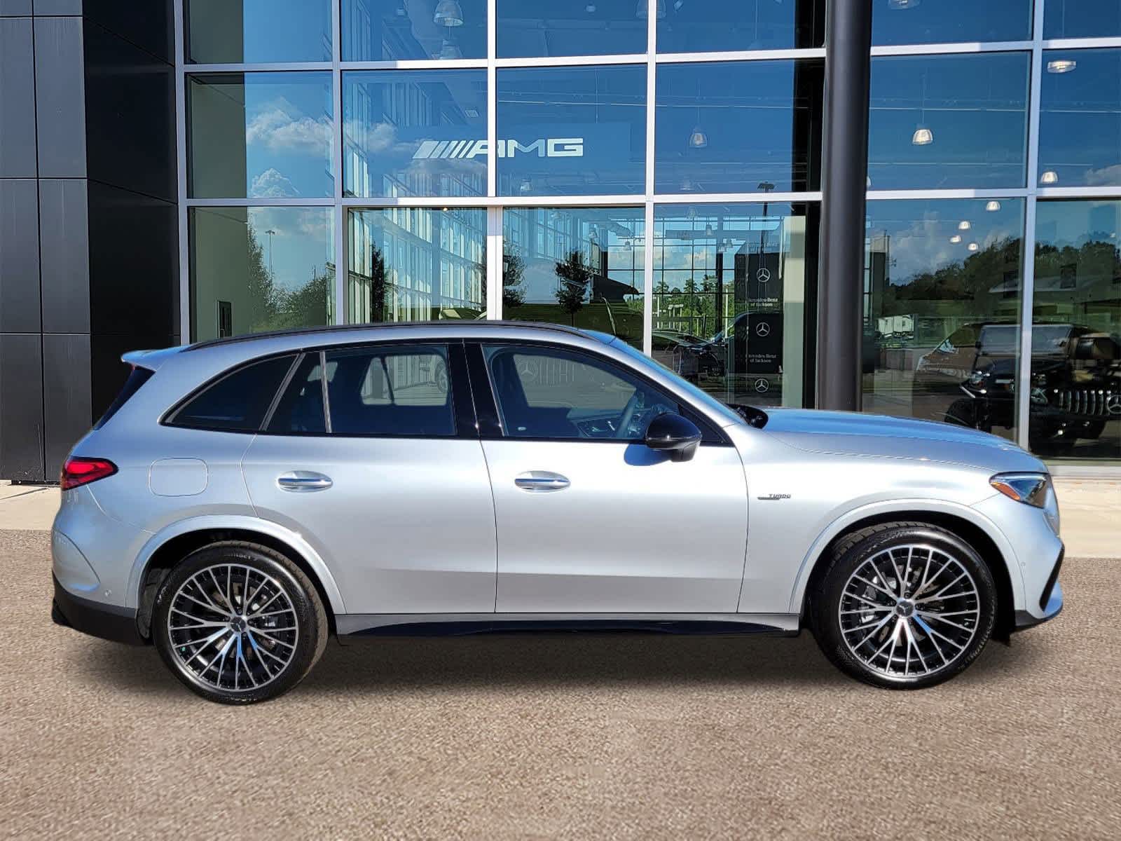 Thumbnail: 2025 Mercedes-Benz GLC - 24