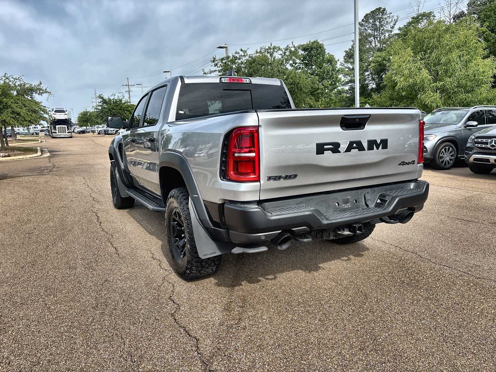 Thumbnail: 2026 RAM 1500 - 6