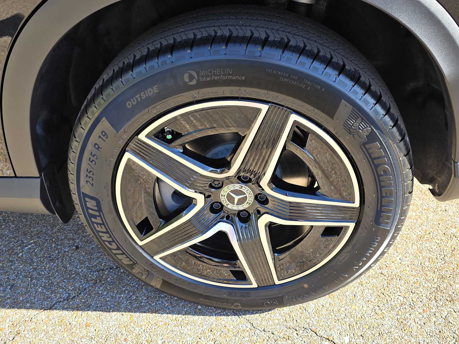 Thumbnail: 2026 Mercedes-Benz GLC - 23