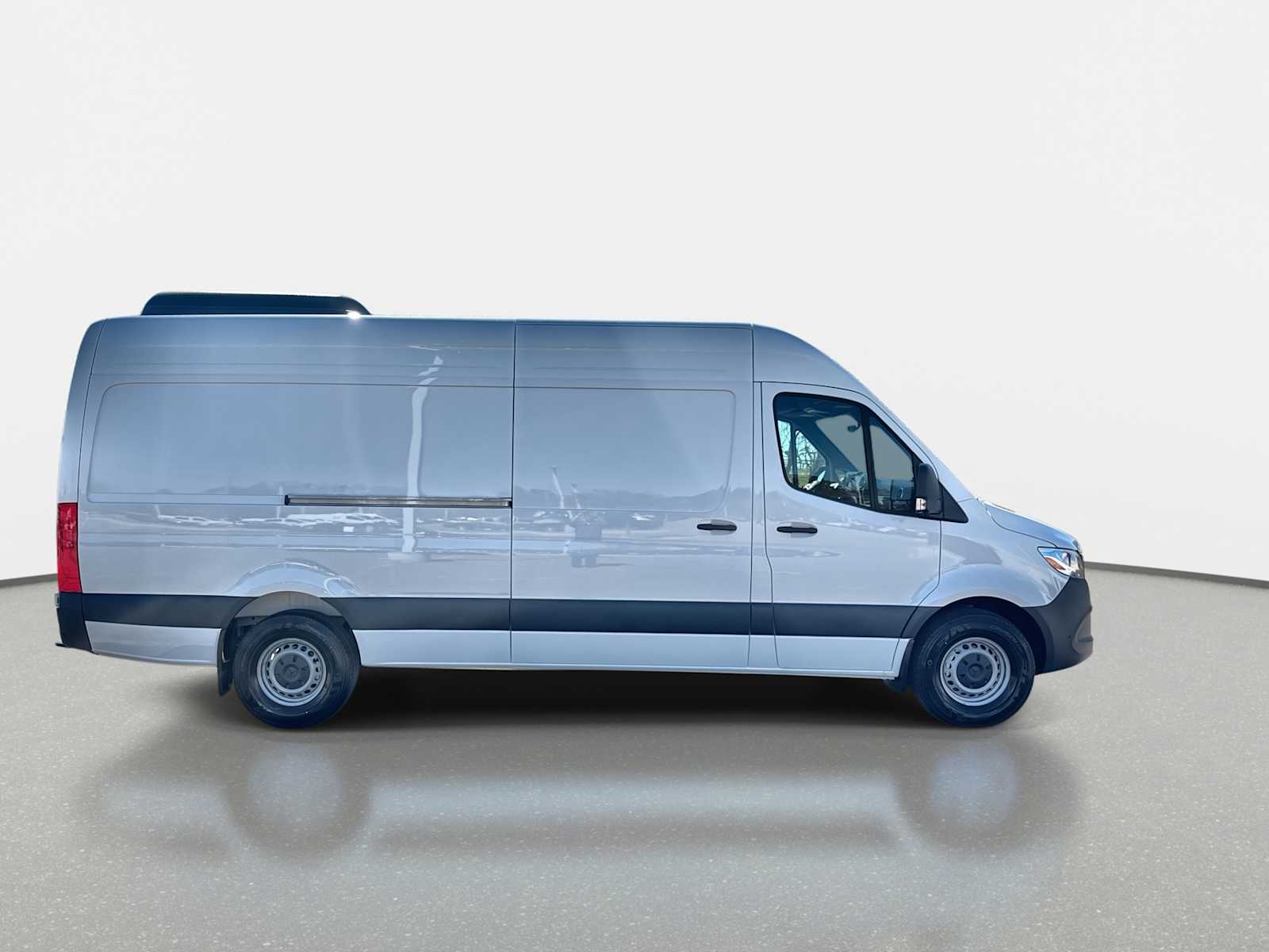 Thumbnail: 2026 Mercedes-Benz Sprinter - 7