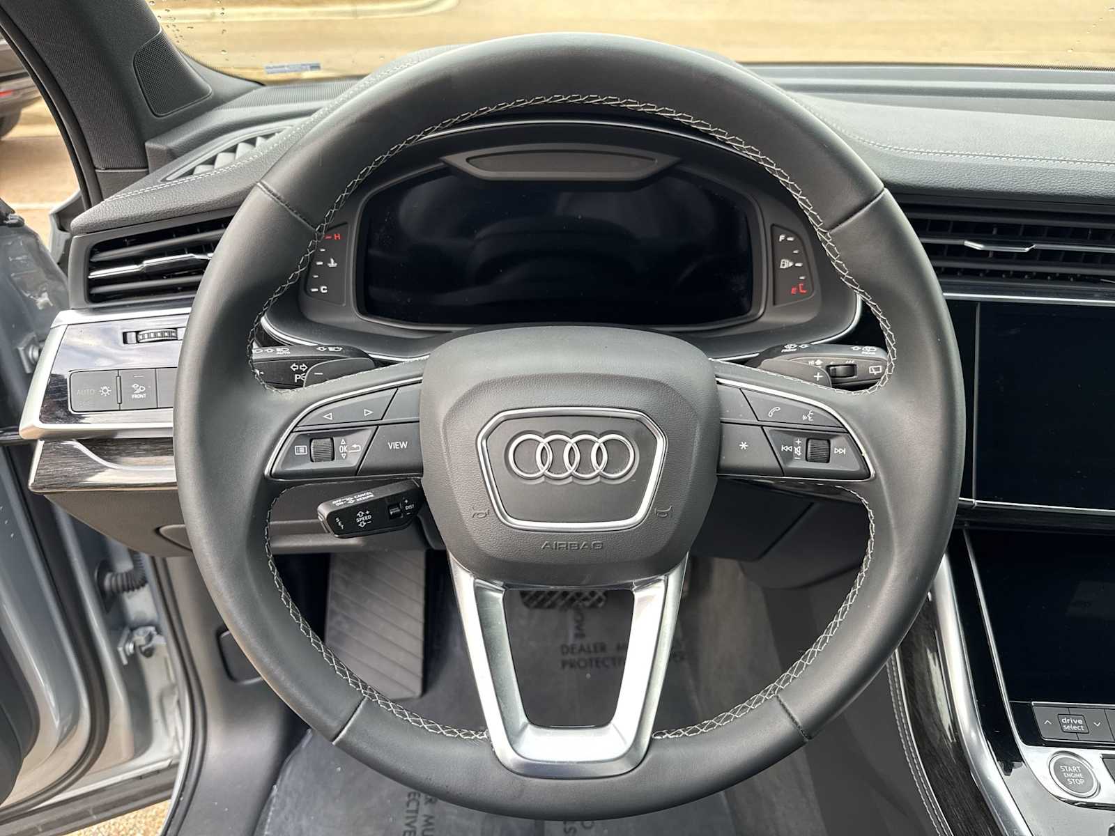 Thumbnail: 2025 Audi Q7 - 21