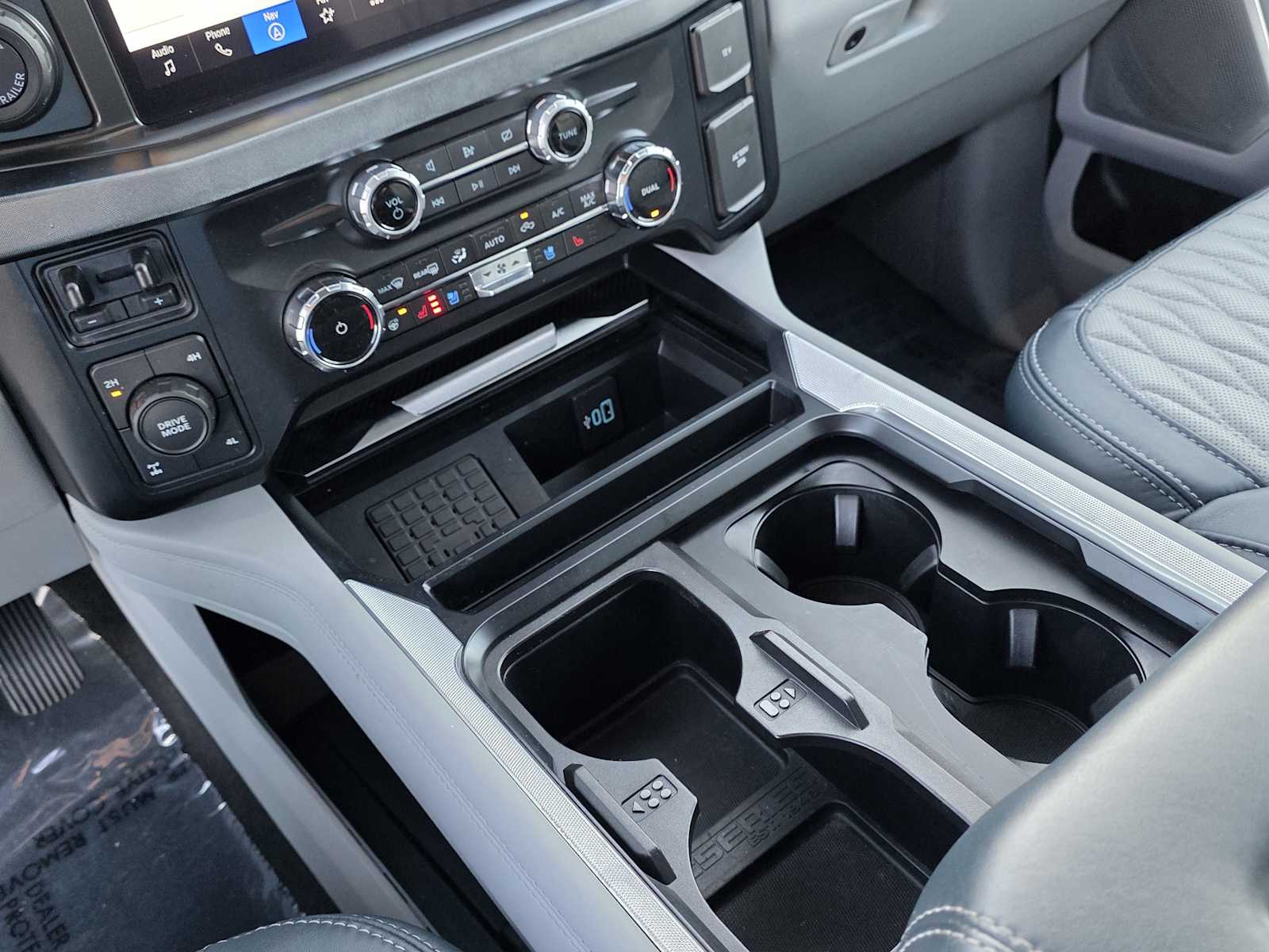 Thumbnail: 2024 Ford Econoline - 27