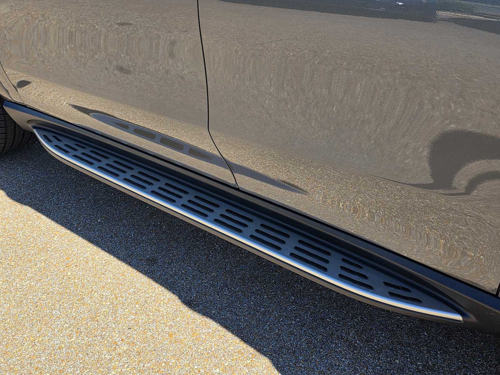 Thumbnail: 2026 Mercedes-Benz GLE - 26