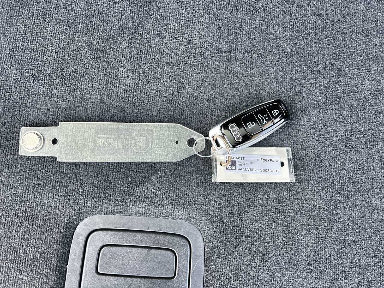 Thumbnail: 2025 Audi Q7 - 26