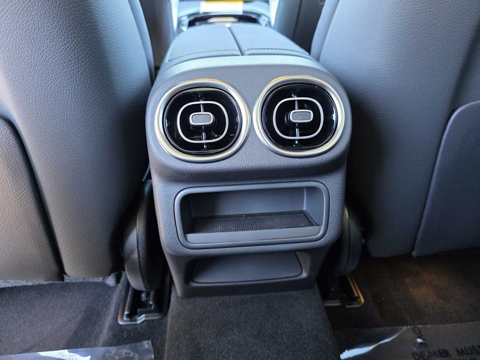 Thumbnail: 2026 Mercedes-Benz GLC - 20