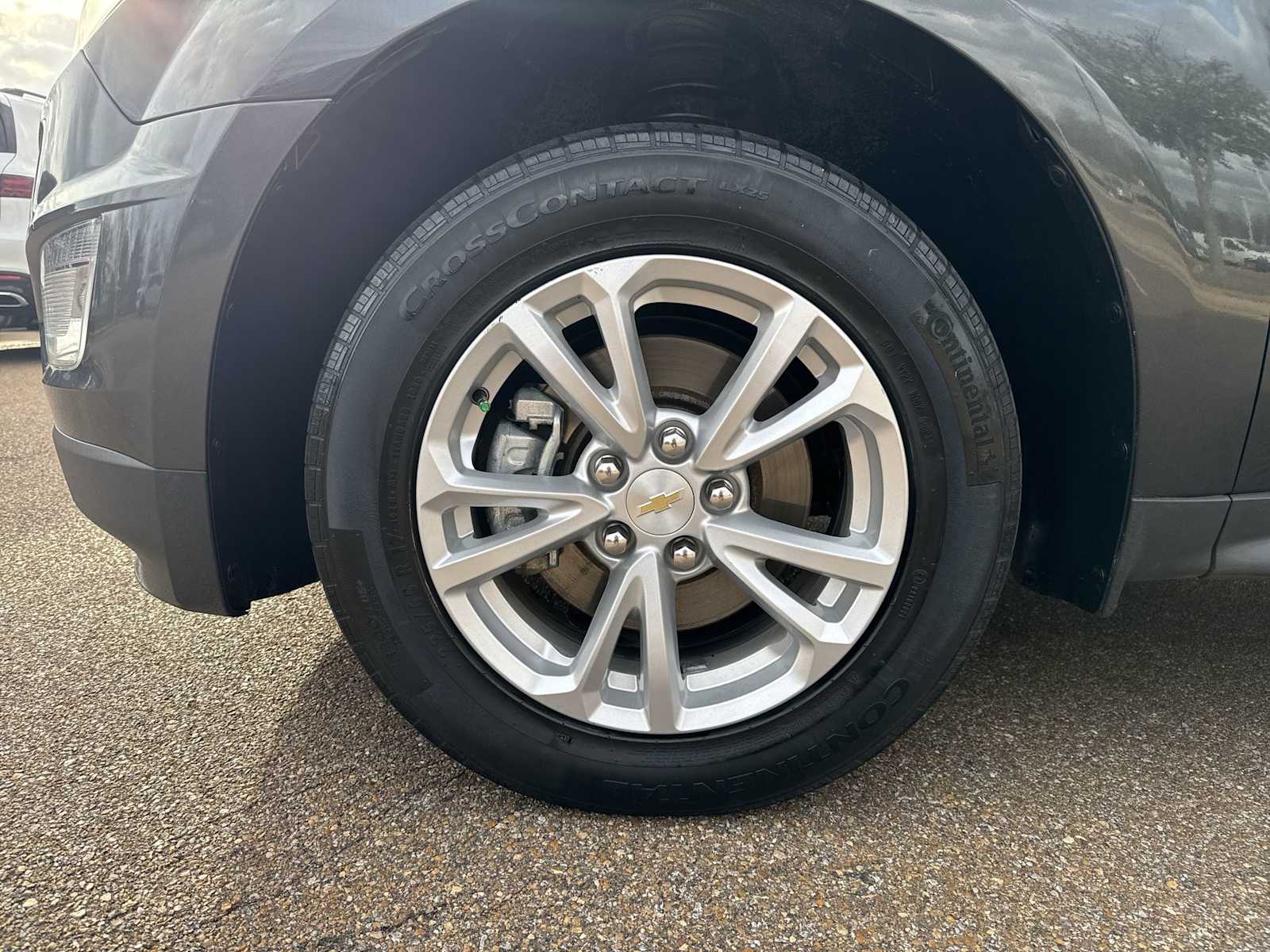 Thumbnail: 2017 Chevrolet Equinox - 12