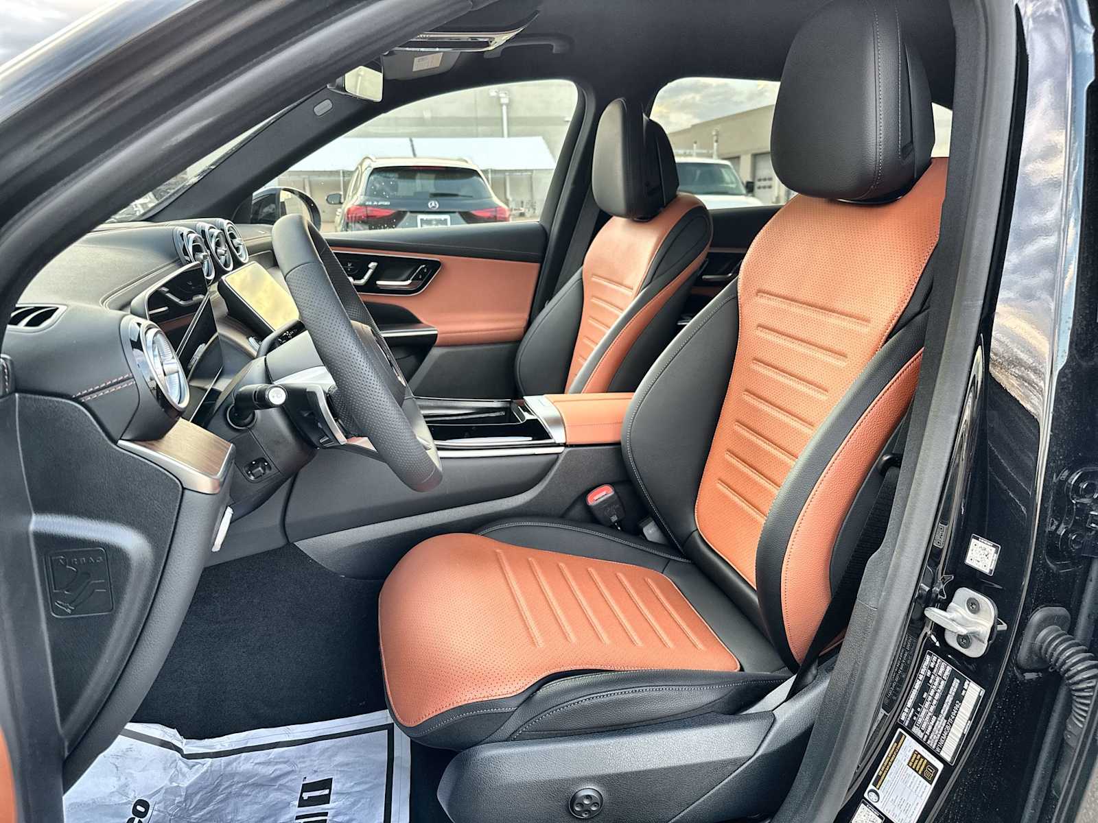 Thumbnail: 2026 Mercedes-Benz GLC - 3