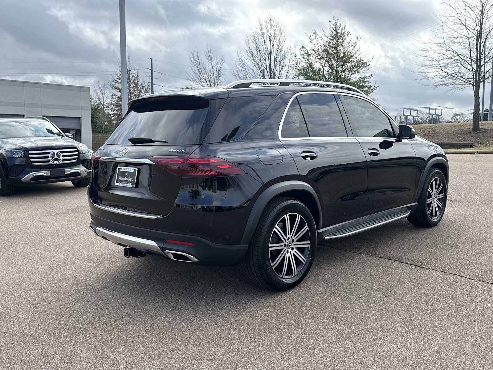 Thumbnail: 2026 Mercedes-Benz GLE - 6