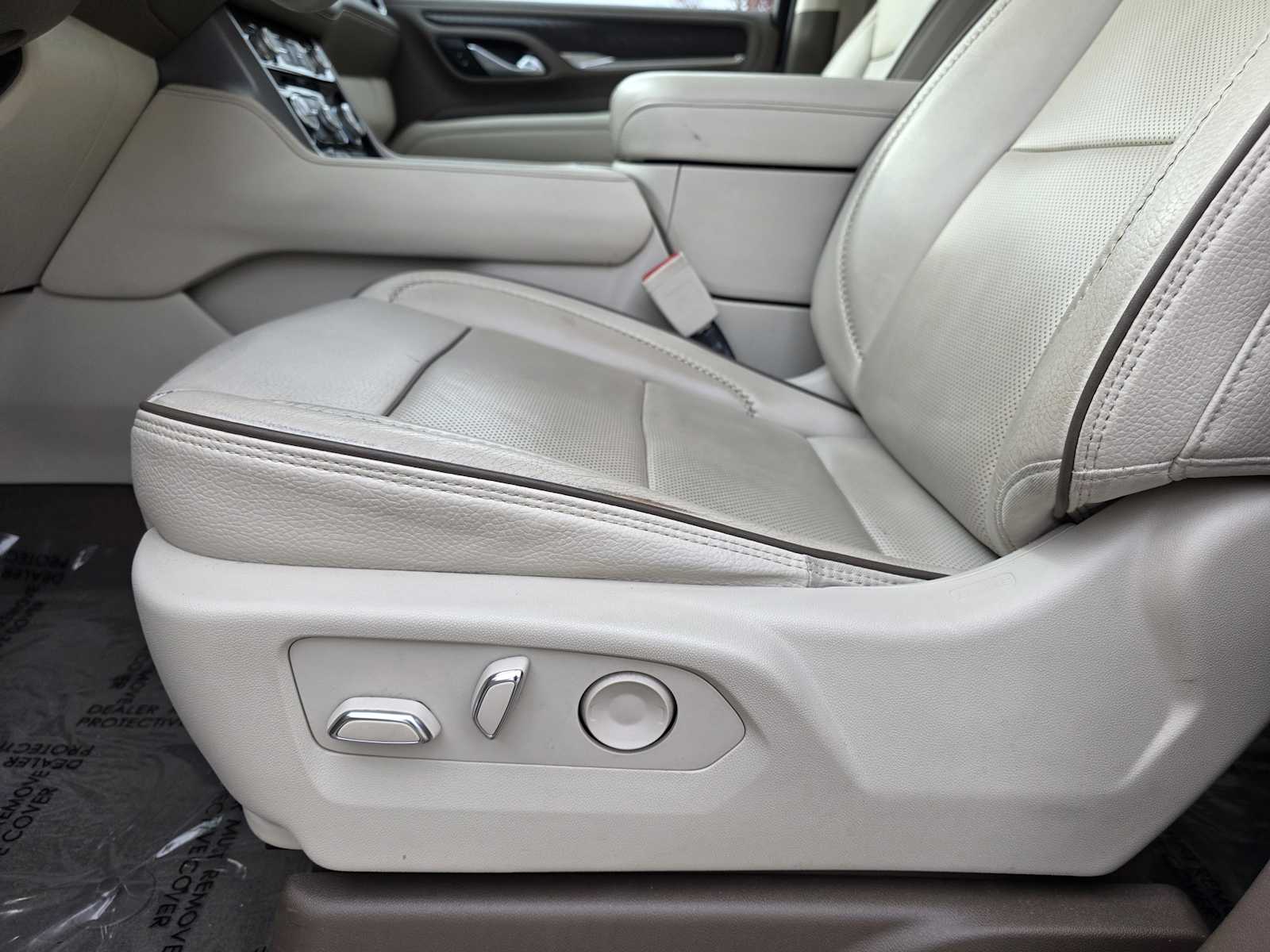 Thumbnail: 2022 GMC Yukon XL - 14