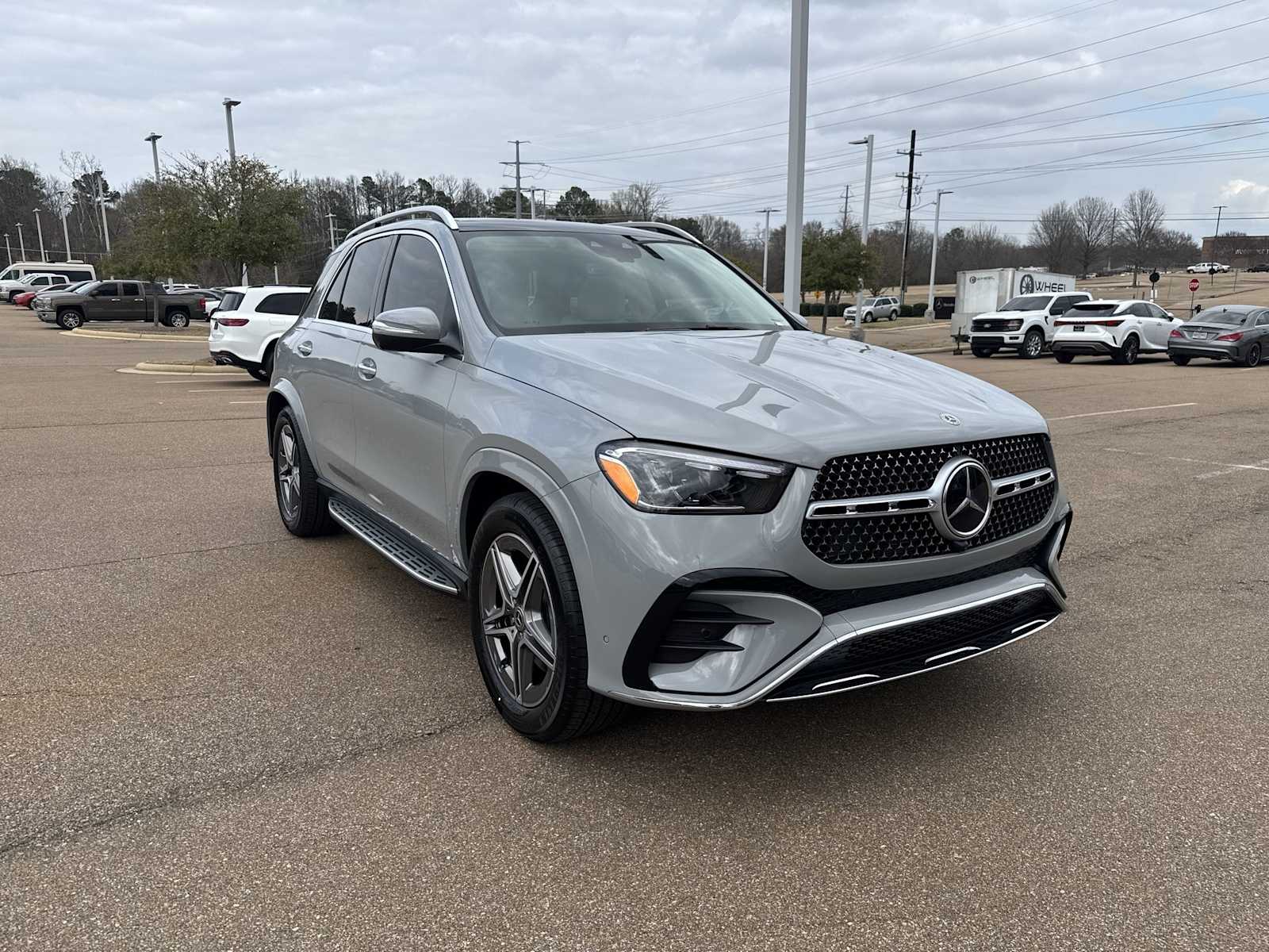 Thumbnail: 2026 Mercedes-Benz GLE - 8