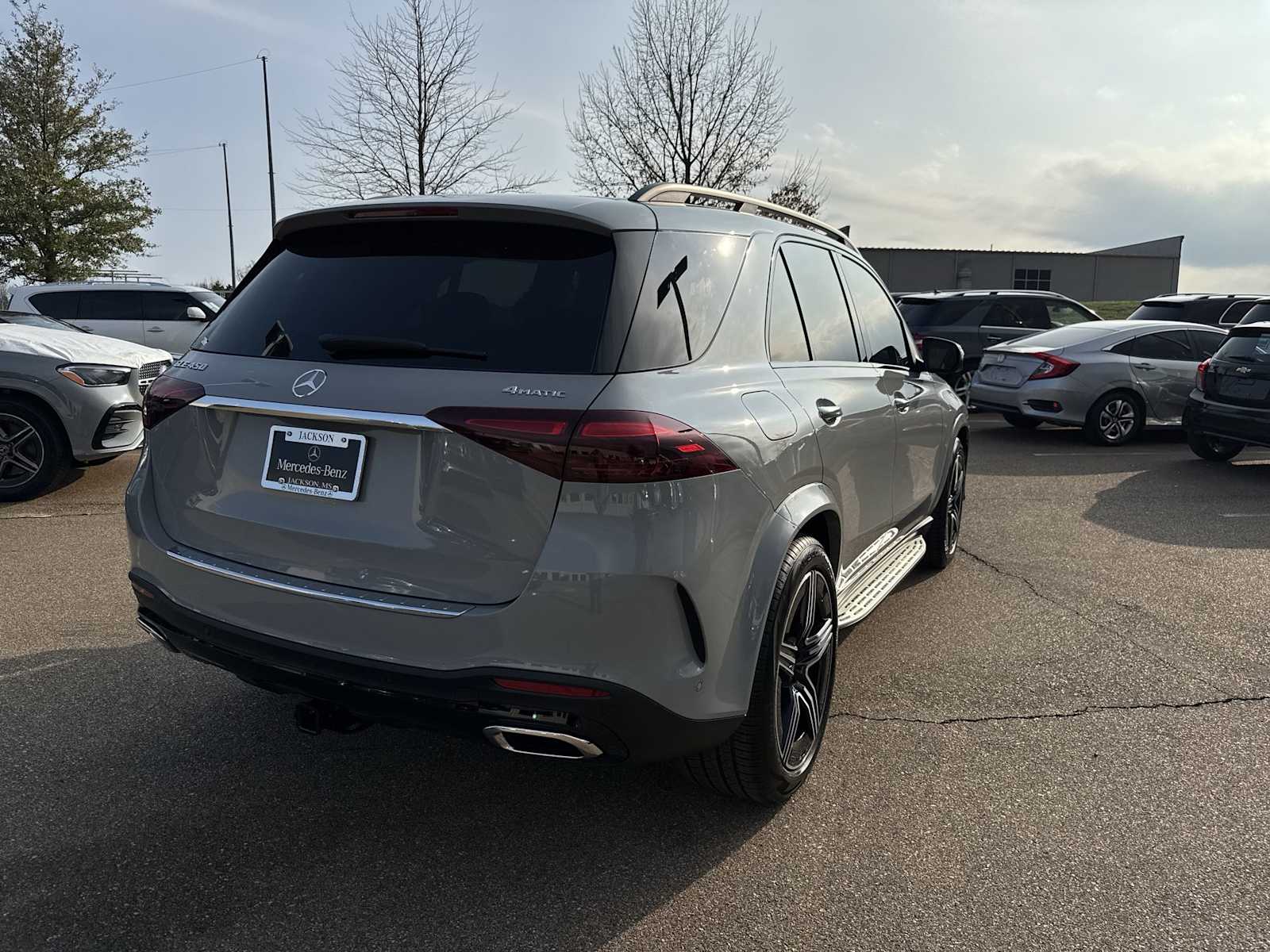 Thumbnail: 2026 Mercedes-Benz GLE - 6