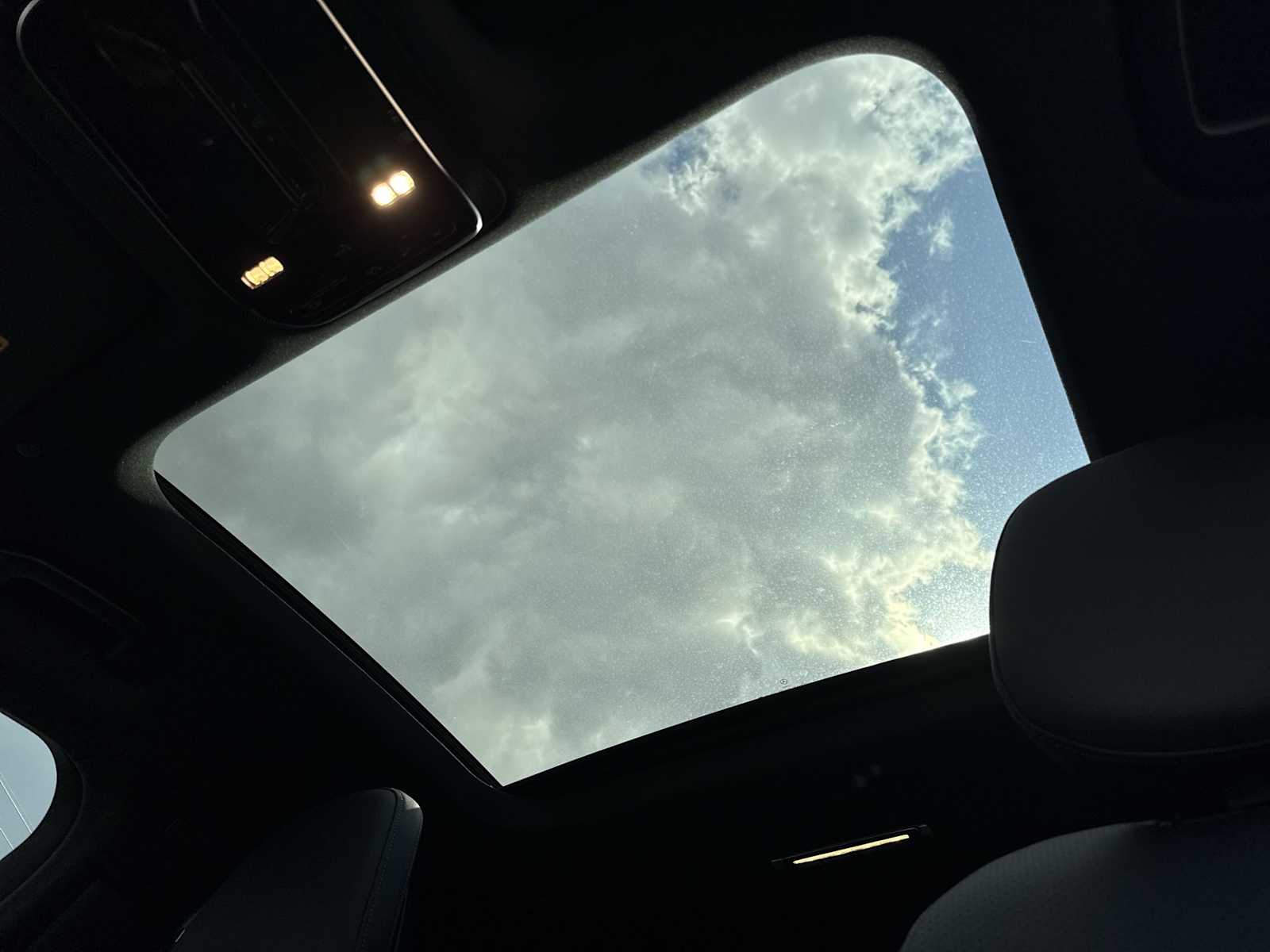 Thumbnail: 2026 Mercedes-Benz GLC - 17