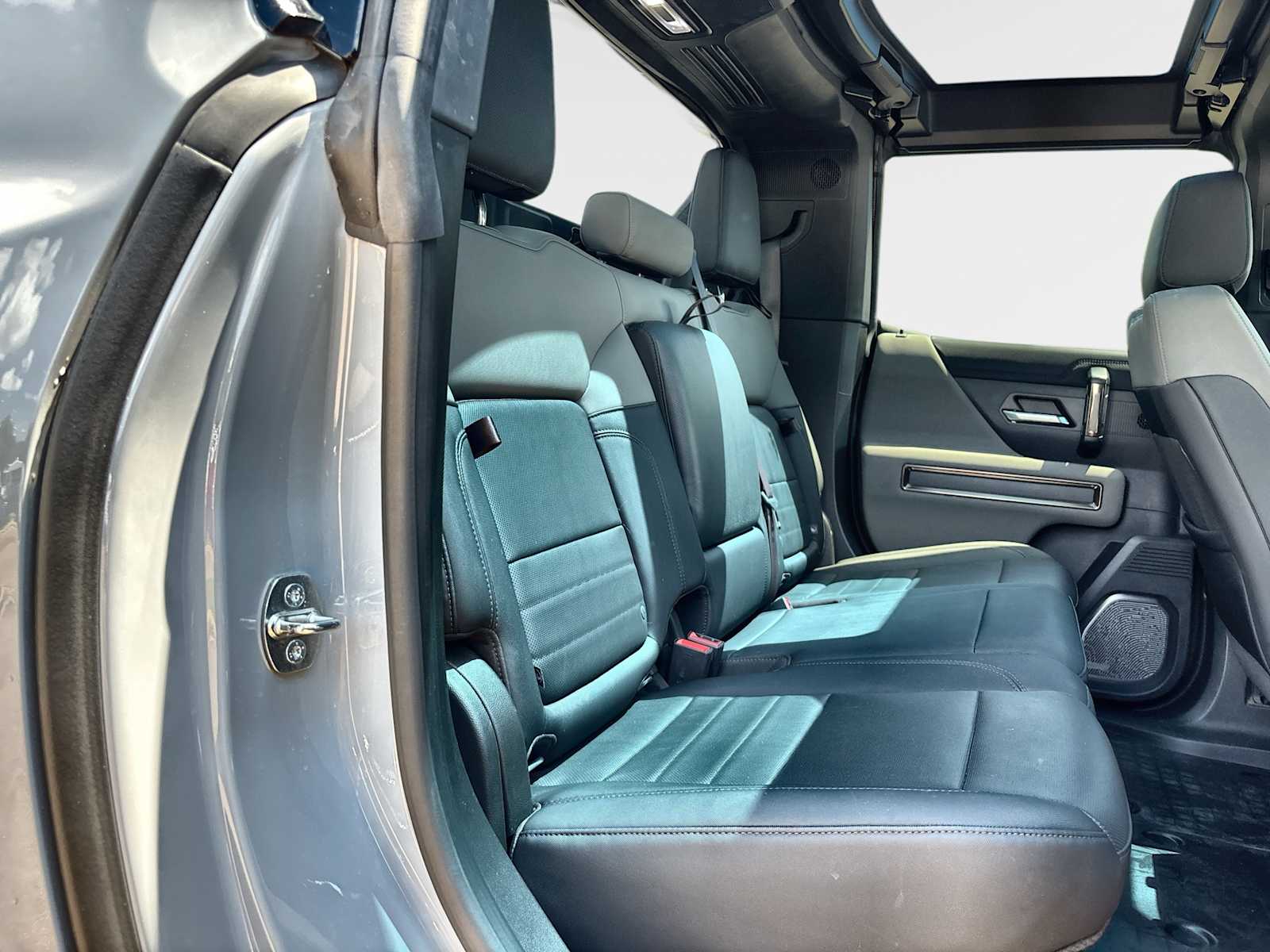 Thumbnail: 2024 GMC Hummer EV - 18
