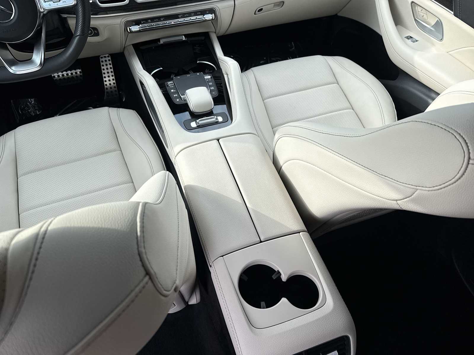 Thumbnail: 2023 Mercedes-Benz GLS - 21