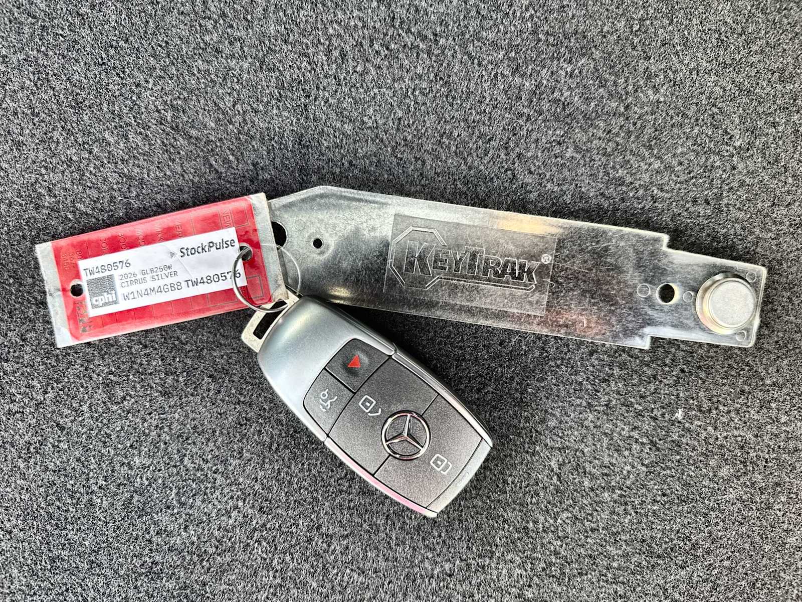 Thumbnail: 2026 Mercedes-Benz GLB - 26