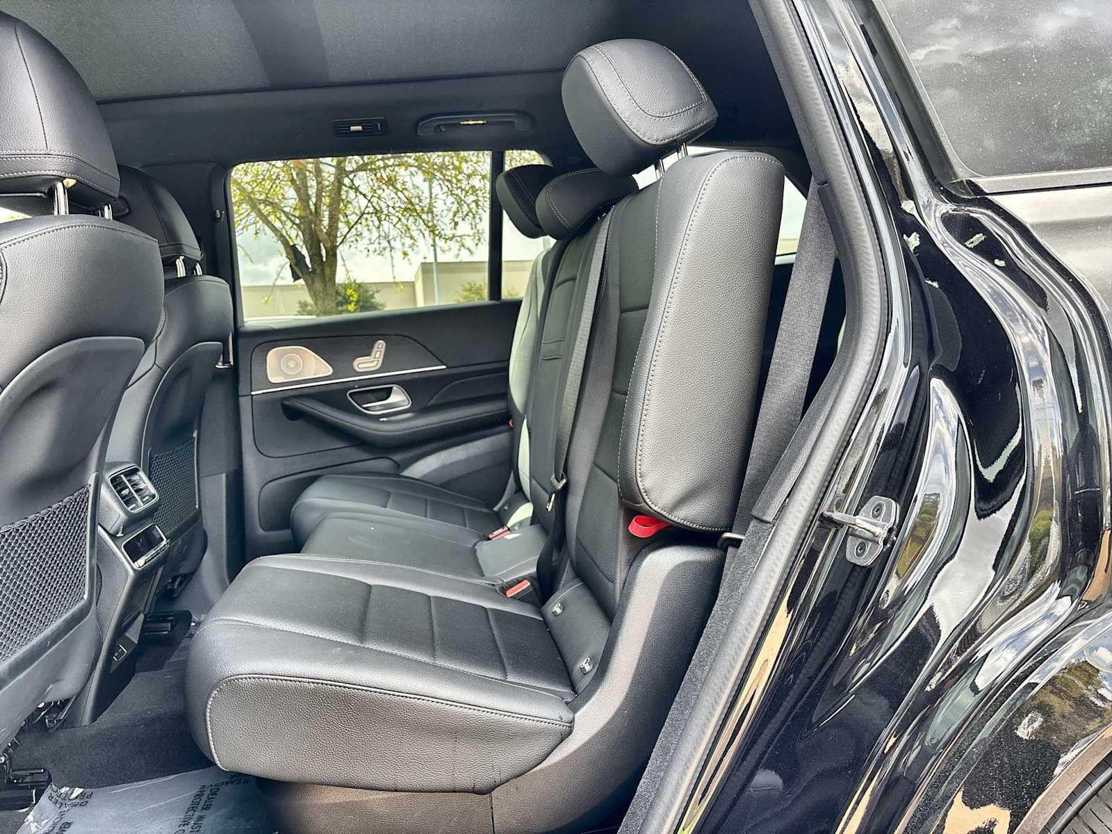 Thumbnail: 2025 Mercedes-Benz GLS - 4