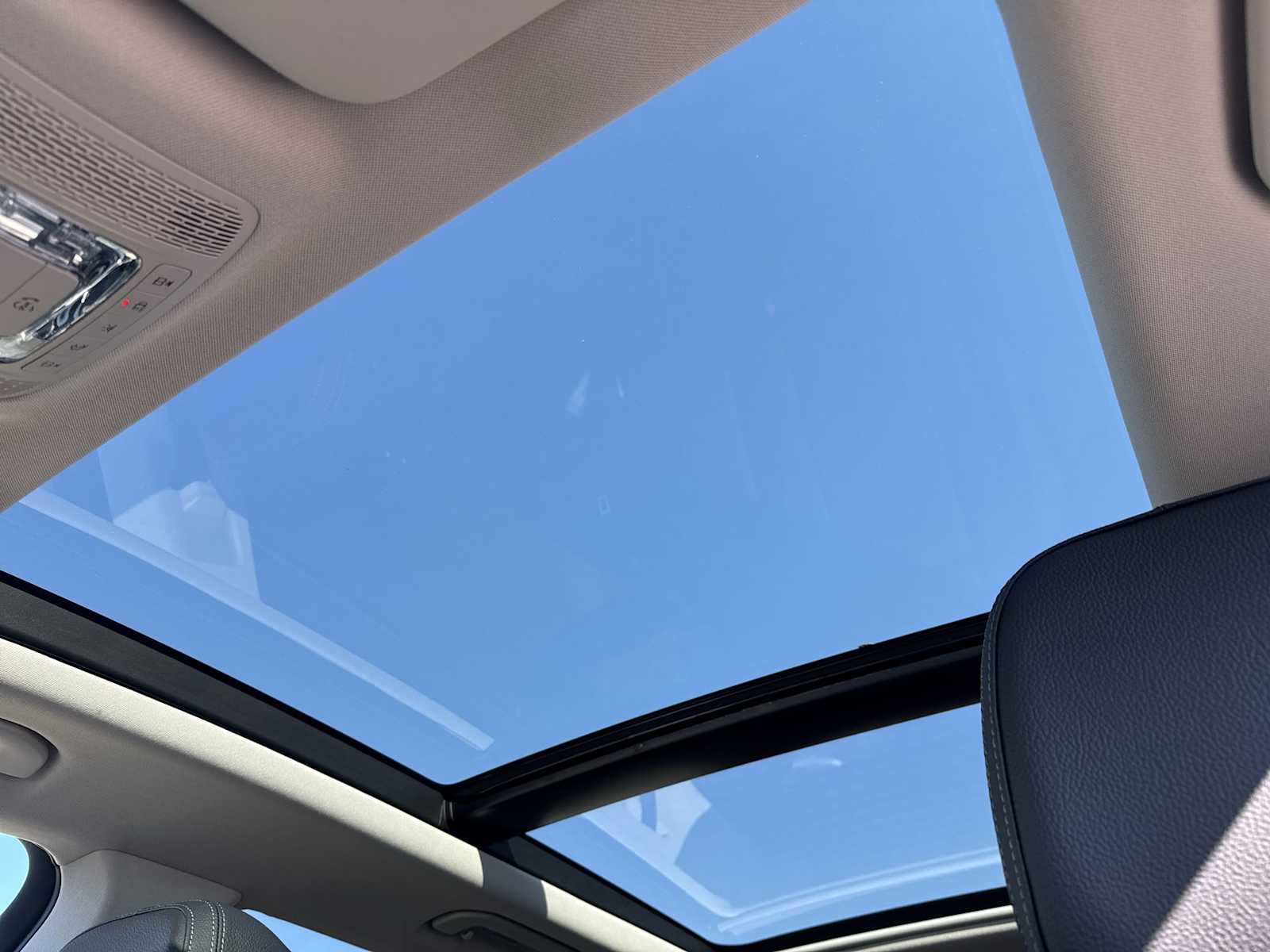 Thumbnail: 2026 Mercedes-Benz GLE - 17