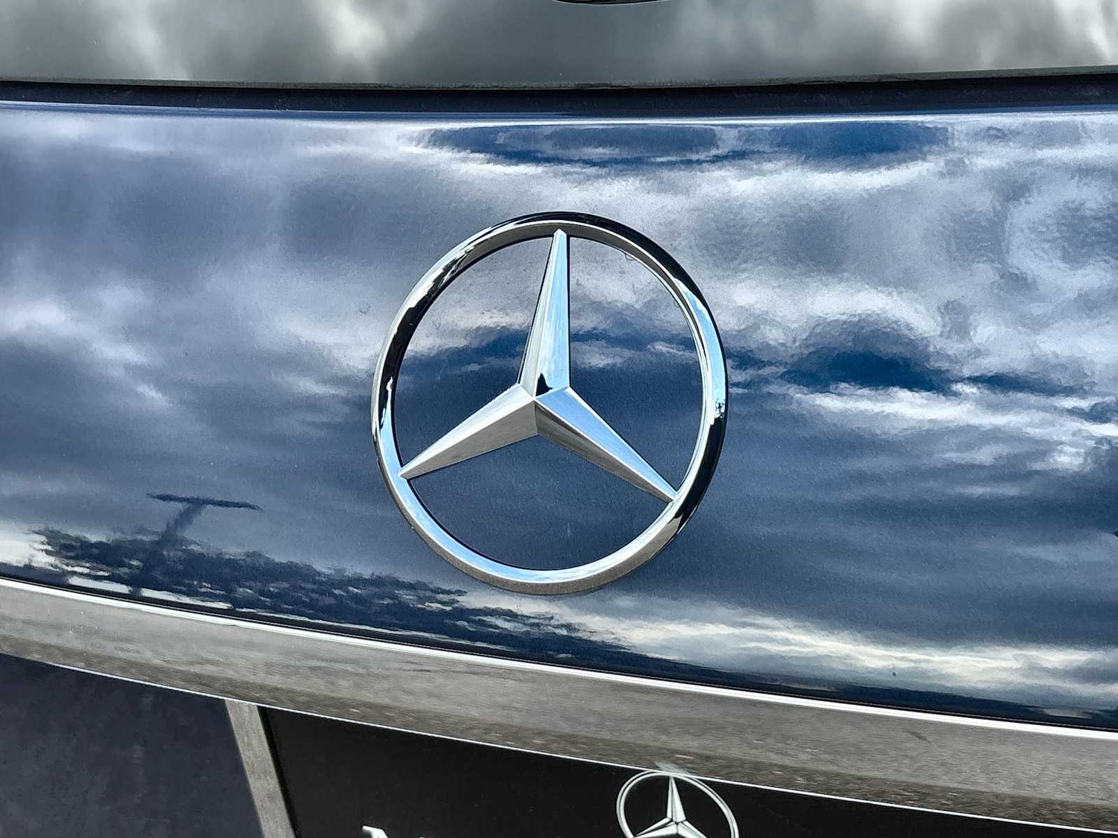 Thumbnail: 2026 Mercedes-Benz GLE - 16