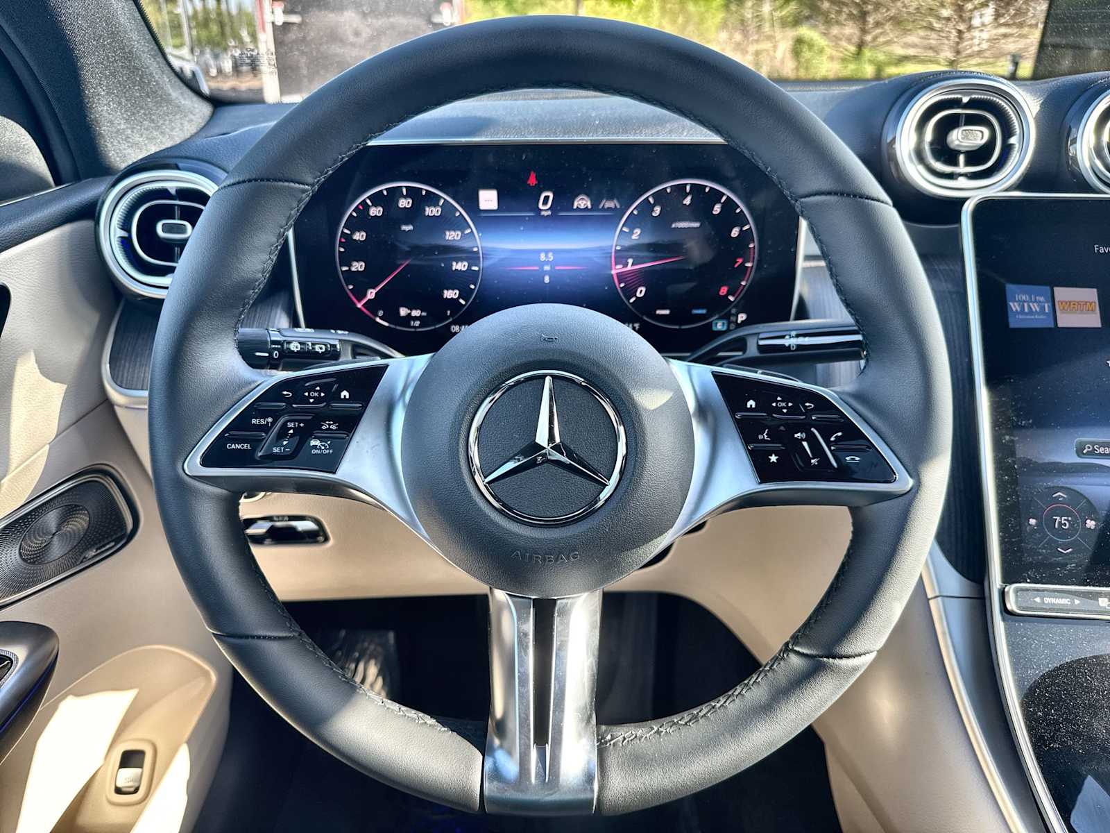 Thumbnail: 2026 Mercedes-Benz GLC - 21