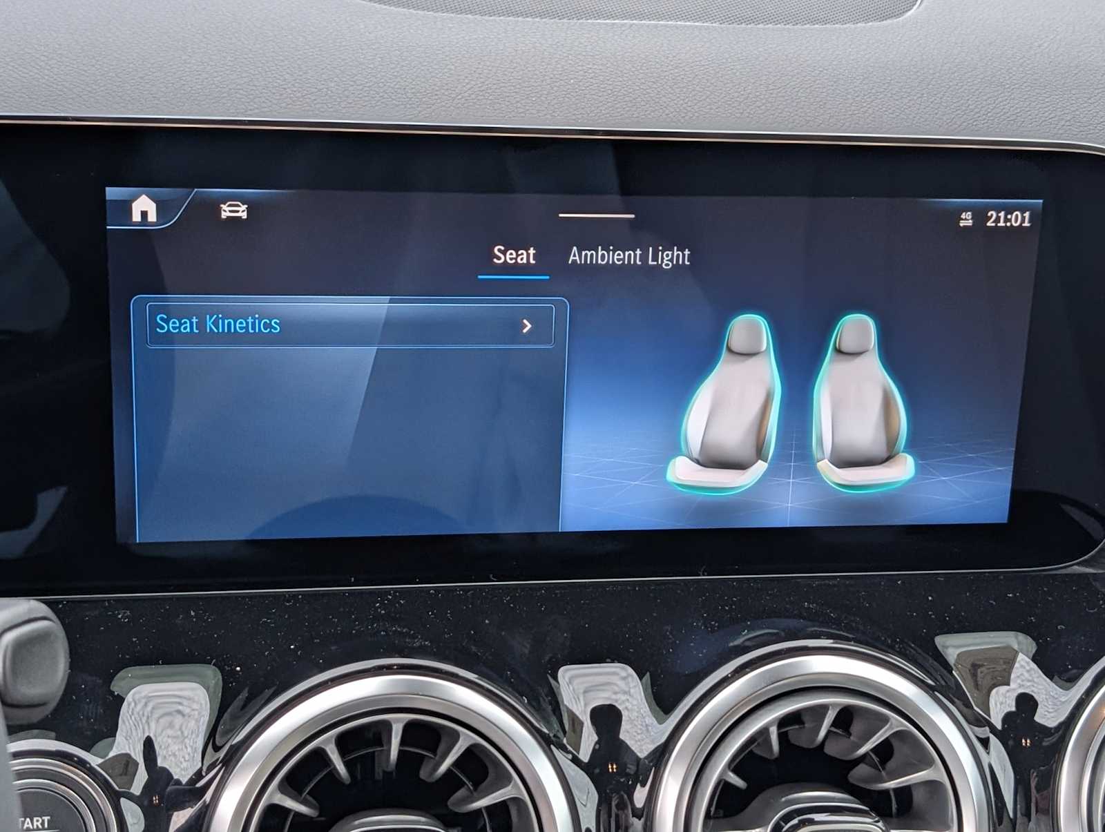 Thumbnail: 2026 Mercedes-Benz GLA - 13