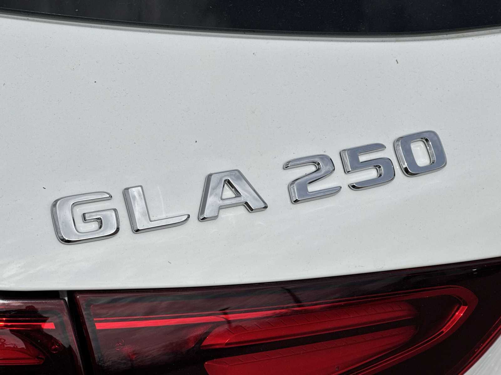 Thumbnail: 2026 Mercedes-Benz GLA - 11