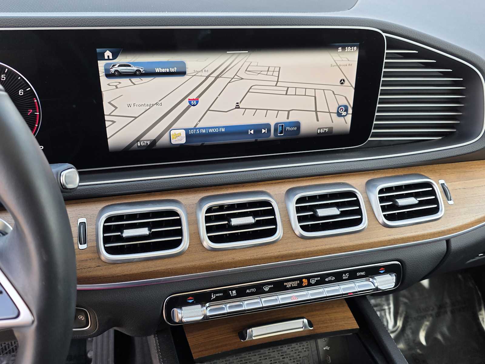 Thumbnail: 2025 Mercedes-Benz GLE - 7