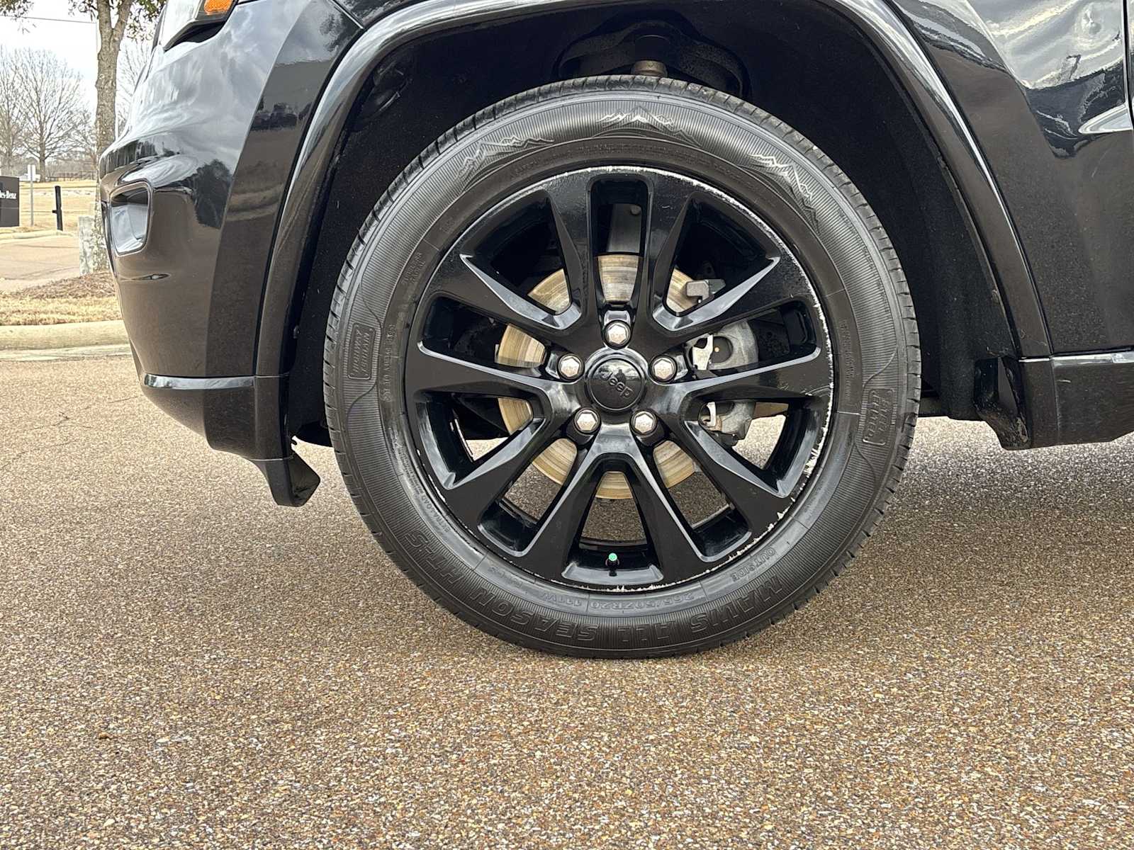 Thumbnail: 2018 Jeep Grand Cherokee - 12