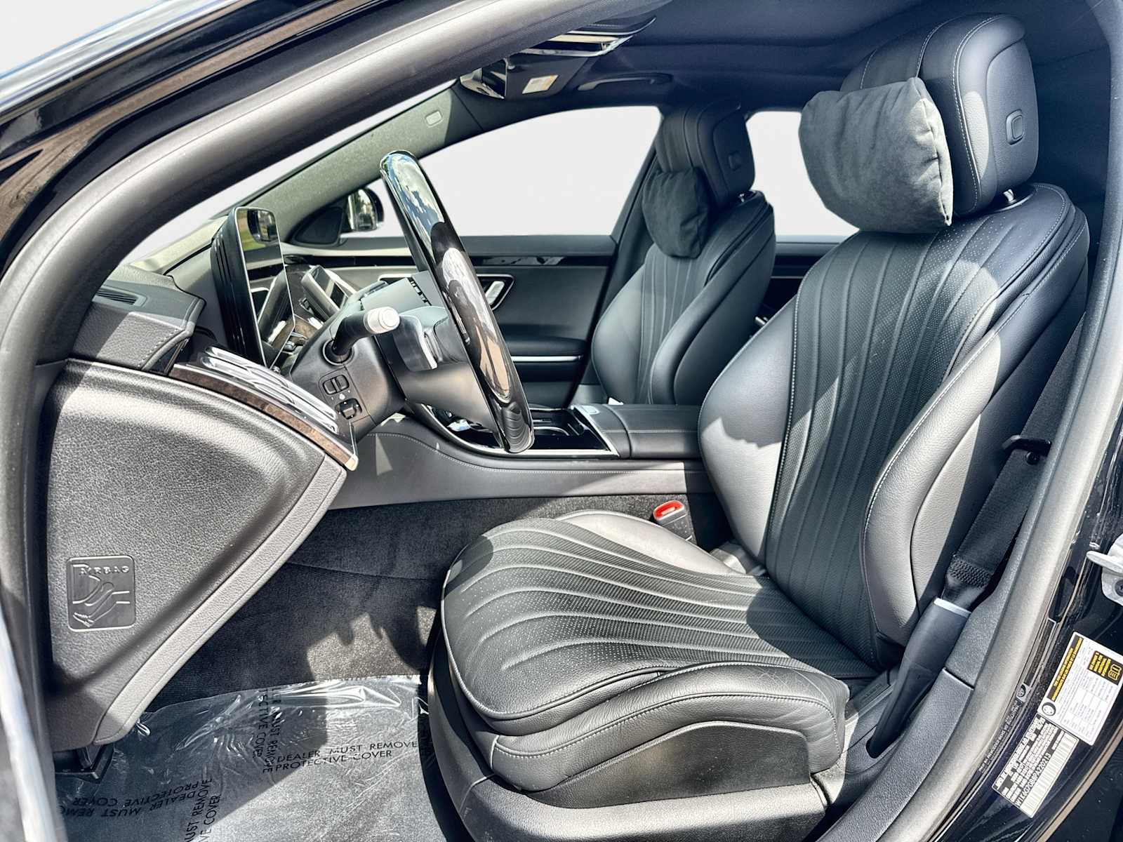 Thumbnail: 2023 Mercedes-Benz S-Class - 3