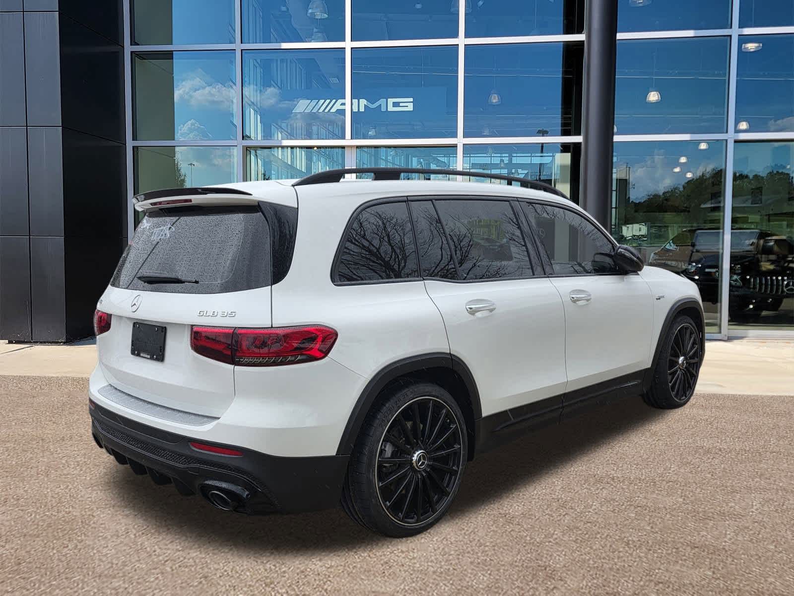 Thumbnail: 2022 Mercedes-Benz GLB - 5