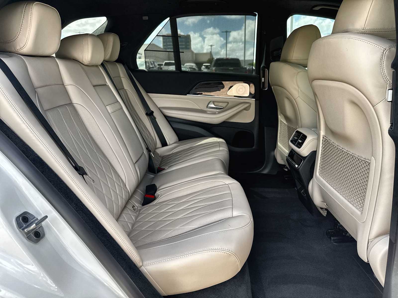 Thumbnail: 2026 Mercedes-Benz GL-Class - 19