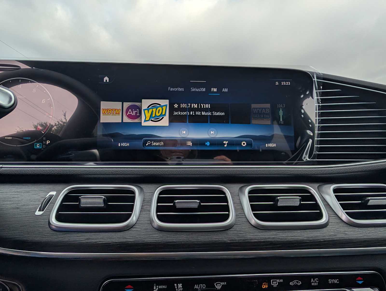 Thumbnail: 2026 Mercedes-Benz GLE - 11