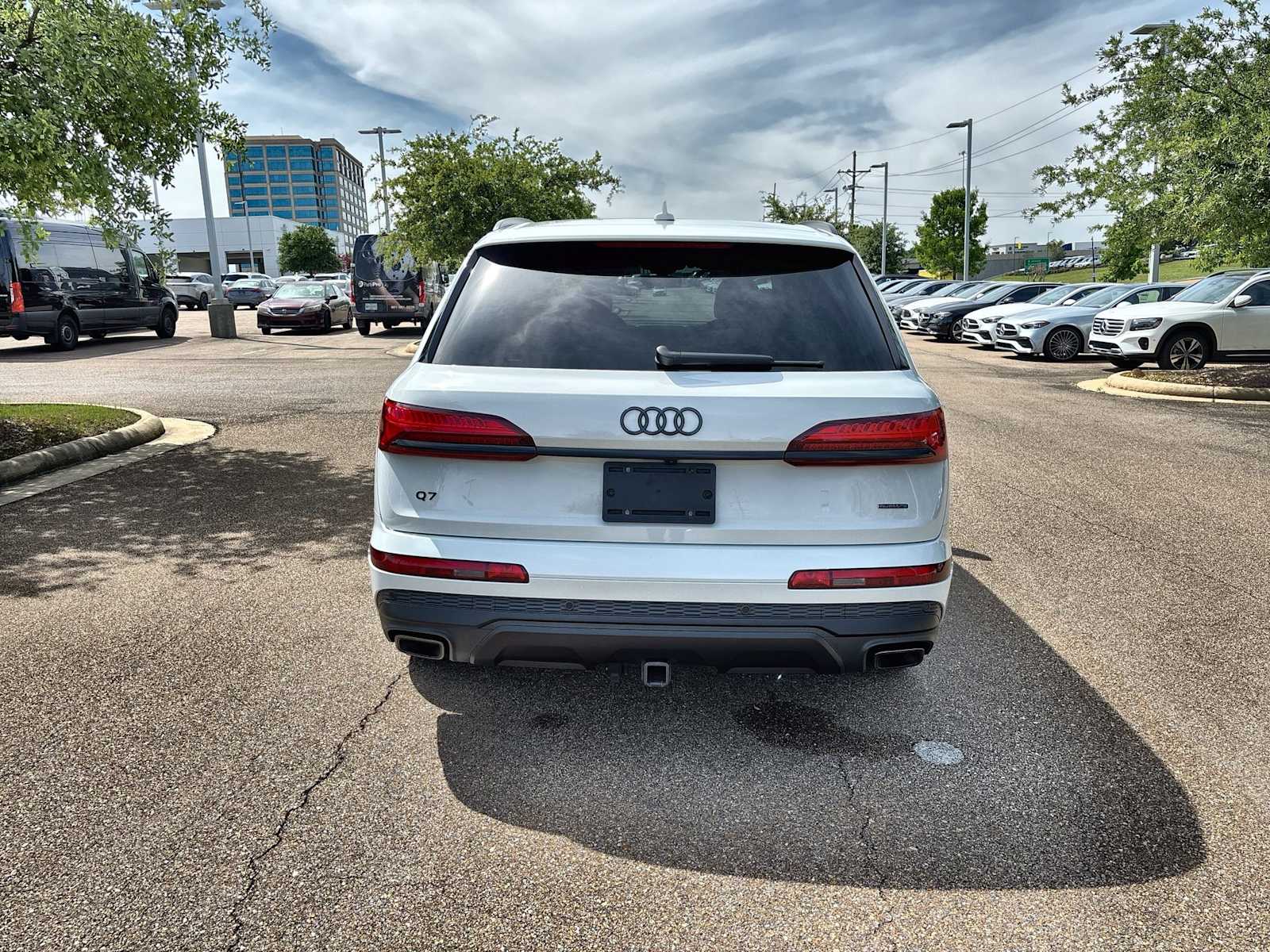 Thumbnail: 2025 Audi Q7 - 7