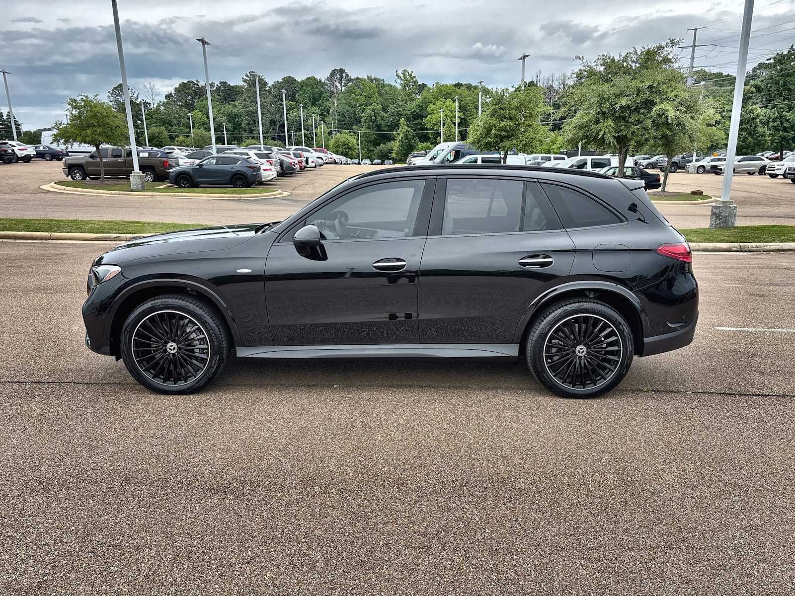 Thumbnail: 2025 Mercedes-Benz GLC - 5