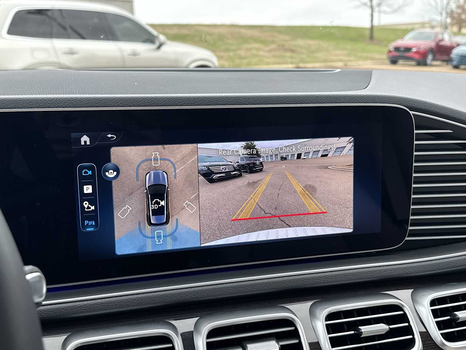 Thumbnail: 2026 Mercedes-Benz GLE - 23