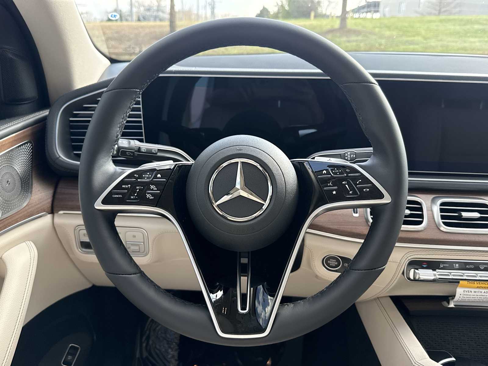 Thumbnail: 2026 Mercedes-Benz GLE - 21