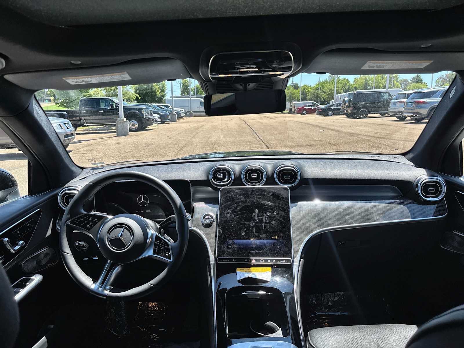 Thumbnail: 2026 Mercedes-Benz GLC - 20