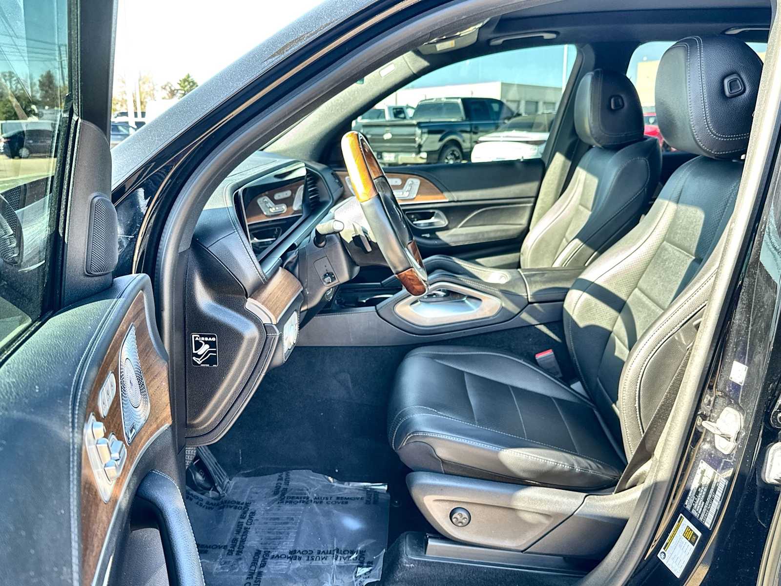 Thumbnail: 2021 Mercedes-Benz GLE - 2