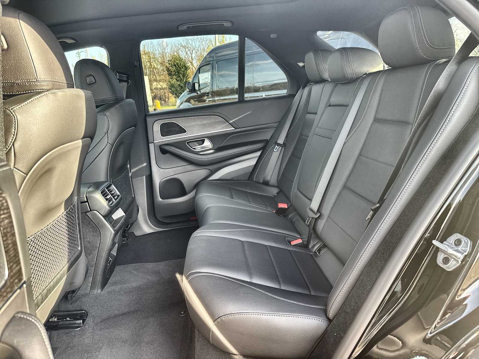 Thumbnail: 2026 Mercedes-Benz GLE - 4